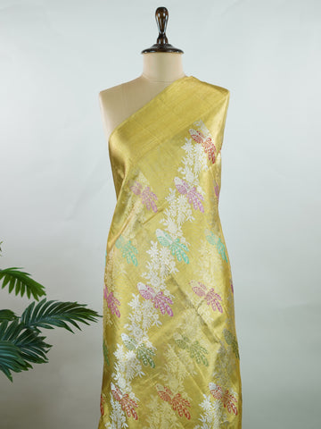Kanchipuram Silk A timeless treasure for the bride, this pure handloom Kanjivaram saree radiates grandeur with every thread. Woven by master weavers, it carries the weight of tradition and the shimmer of celebration. With its bold zari work and majestic drape, it is crafted to make a bride feel divine on her most special day. An heirloom in the making, steeped in culture and grace. Brindavani Sarang - Pure Kanjivaram Silk Saree - Manoranjitham Weaves - Handloom Store