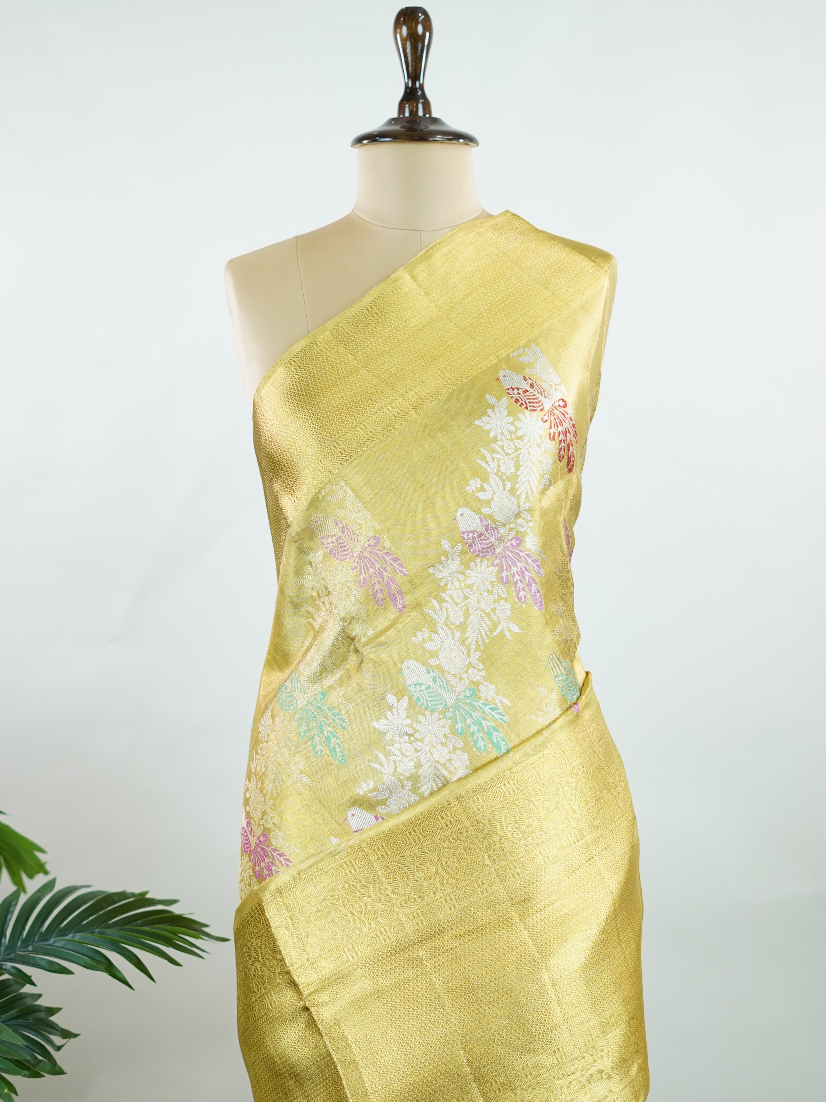 Kanchipuram Silk A timeless treasure for the bride, this pure handloom Kanjivaram saree radiates grandeur with every thread. Woven by master weavers, it carries the weight of tradition and the shimmer of celebration. With its bold zari work and majestic drape, it is crafted to make a bride feel divine on her most special day. An heirloom in the making, steeped in culture and grace. Brindavani Sarang - Pure Kanjivaram Silk Saree - Manoranjitham Weaves - Handloom Store