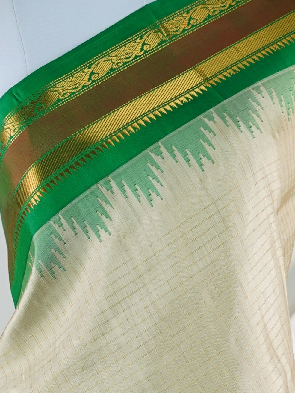 Gadwal Silk  100% Pure Silk  - Manoranjitham Weaves - Handloom Store