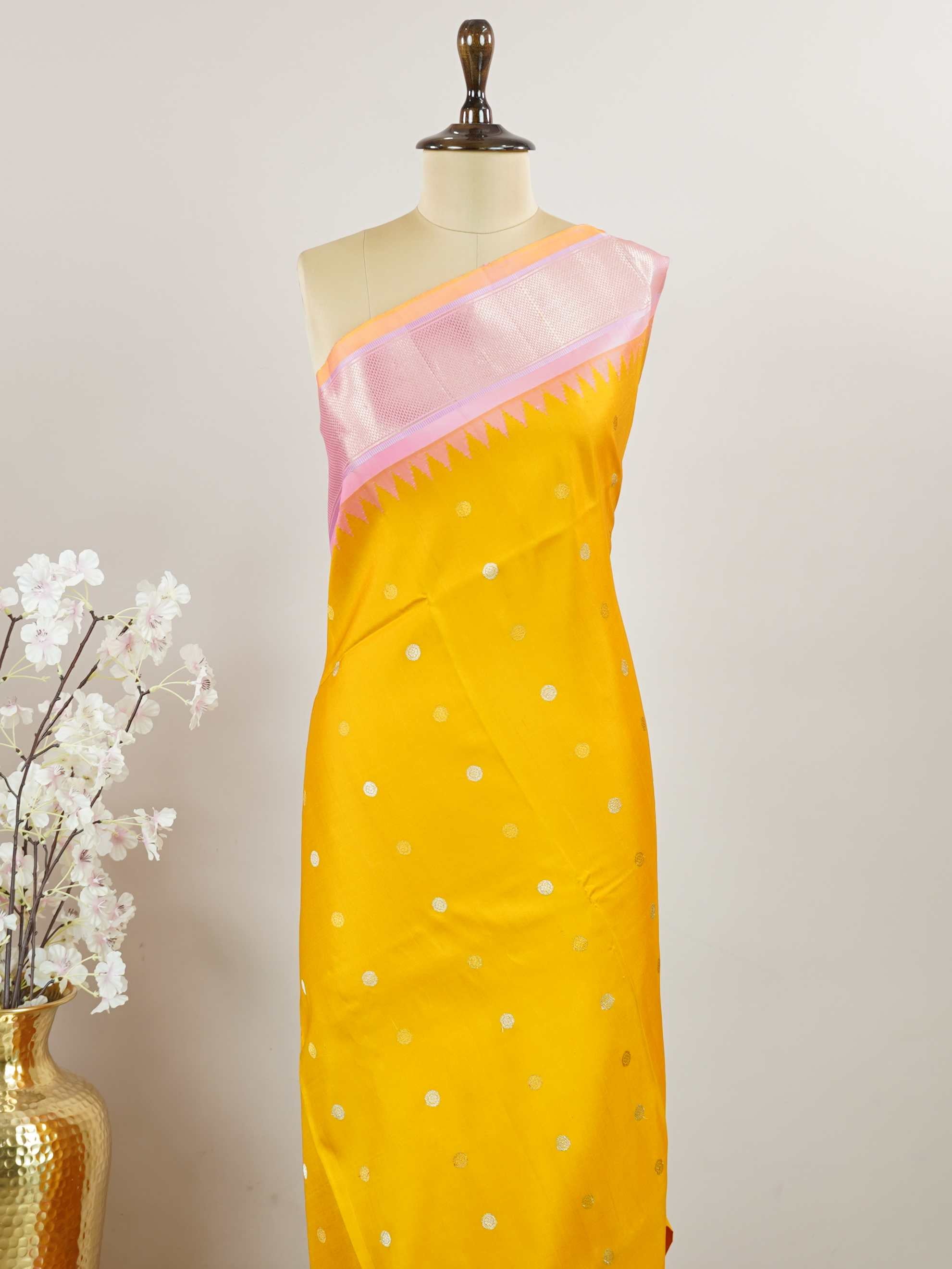 Gadwal Silk This pure handloom Gadwal saree is a testament to timeless tradition, crafted meticulously on looms by master weavers of Telangana. Its vibrant body and shimmering zari borders strike a perfect balance between grandeur and grace. Lightweight yet regal, it’s the ideal choice for weddings, temple visits, and family celebrations. A saree that carries heritage in every thread.

#Manoranjitham #GadwalSilk #HandloomSarees #TelanganaWeaves #HeirloomSilks #ZariElegance #BridalWeaves #TimelessTradition #