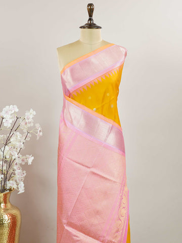 Gadwal Silk This pure handloom Gadwal saree is a testament to timeless tradition, crafted meticulously on looms by master weavers of Telangana. Its vibrant body and shimmering zari borders strike a perfect balance between grandeur and grace. Lightweight yet regal, it’s the ideal choice for weddings, temple visits, and family celebrations. A saree that carries heritage in every thread.

#Manoranjitham #GadwalSilk #HandloomSarees #TelanganaWeaves #HeirloomSilks #ZariElegance #BridalWeaves #TimelessTradition #