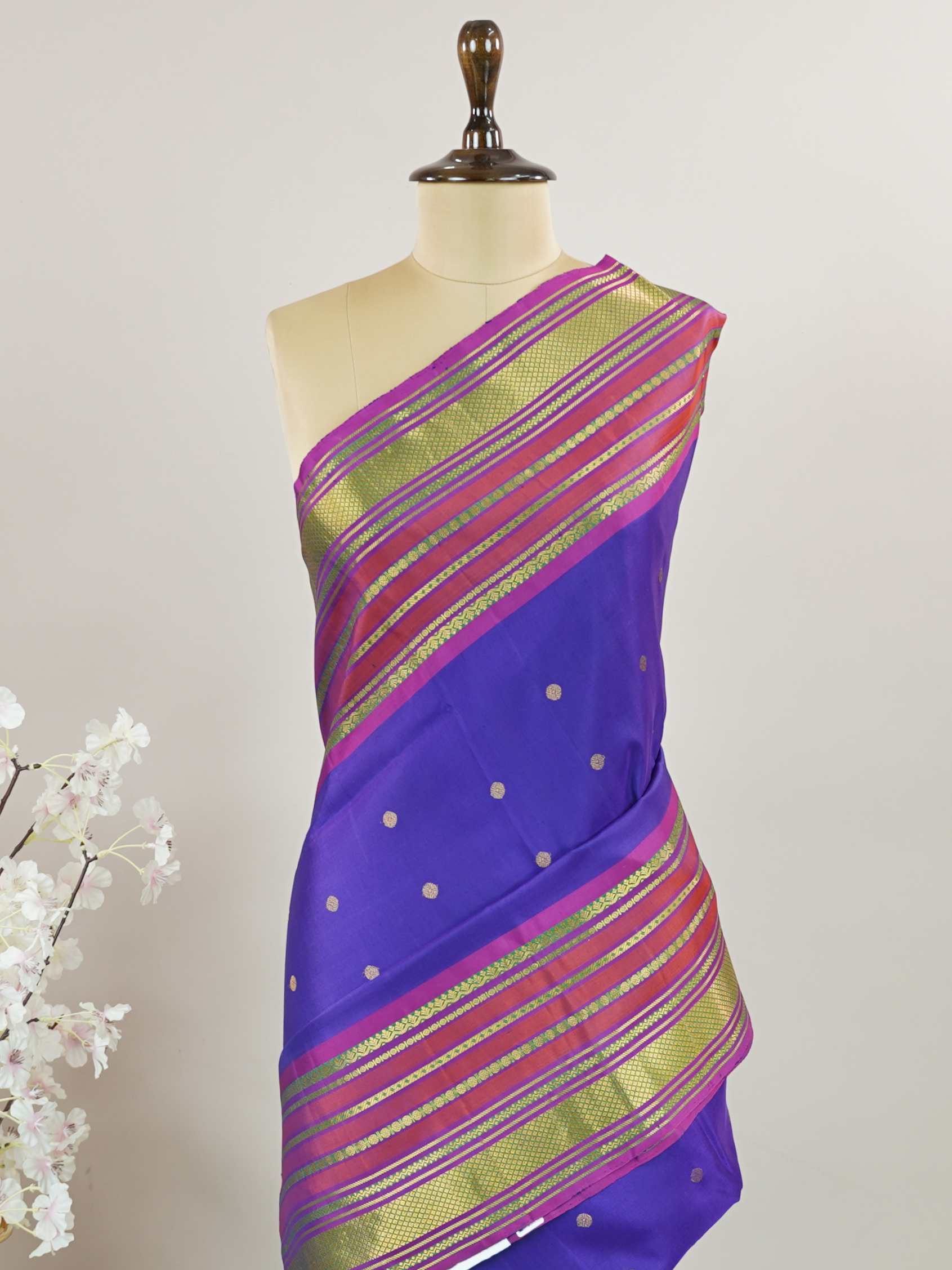 Gadwal Silk This pure handloom Gadwal saree is a testament to timeless tradition, crafted meticulously on looms by master weavers of Telangana. Its vibrant body and shimmering zari borders strike a perfect balance between grandeur and grace. Lightweight yet regal, it’s the ideal choice for weddings, temple visits, and family celebrations. A saree that carries heritage in every thread.

#Manoranjitham #GadwalSilk #HandloomSarees #TelanganaWeaves #HeirloomSilks #ZariElegance #BridalWeaves #TimelessTradition #