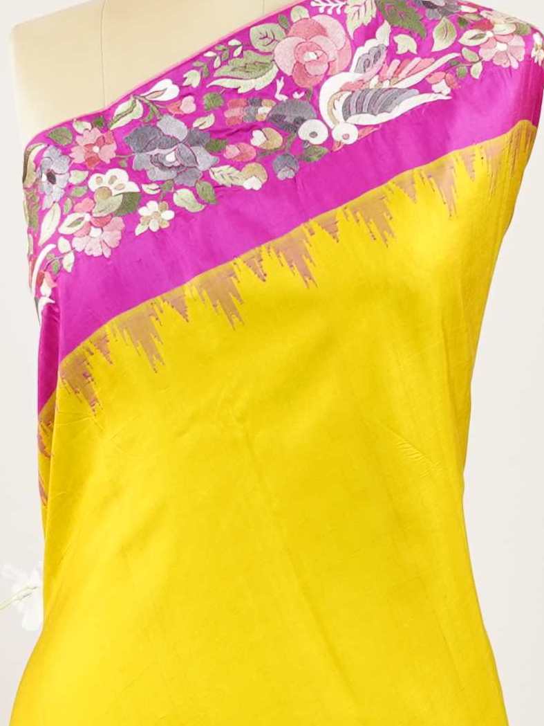 Gadwal Silk Bright red silk with deep blue borders, graced by fine embroidery. Striking contrast for weddings and special events. The soft silk moves effortlessly with every step. A saree that blends drama with tradition. #RedBlueSaree #GadwalSilk #NoZari #HeritageWeaves Hamsanandi - Bright Red Handwork Embroidered Silk Saree | Parsigara Embroidery - Manoranjitham Weaves - Handloom Store