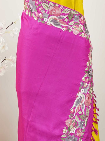 Gadwal Silk Bright red silk with deep blue borders, graced by fine embroidery. Striking contrast for weddings and special events. The soft silk moves effortlessly with every step. A saree that blends drama with tradition. #RedBlueSaree #GadwalSilk #NoZari #HeritageWeaves Hamsanandi - Bright Red Handwork Embroidered Silk Saree | Parsigara Embroidery - Manoranjitham Weaves - Handloom Store