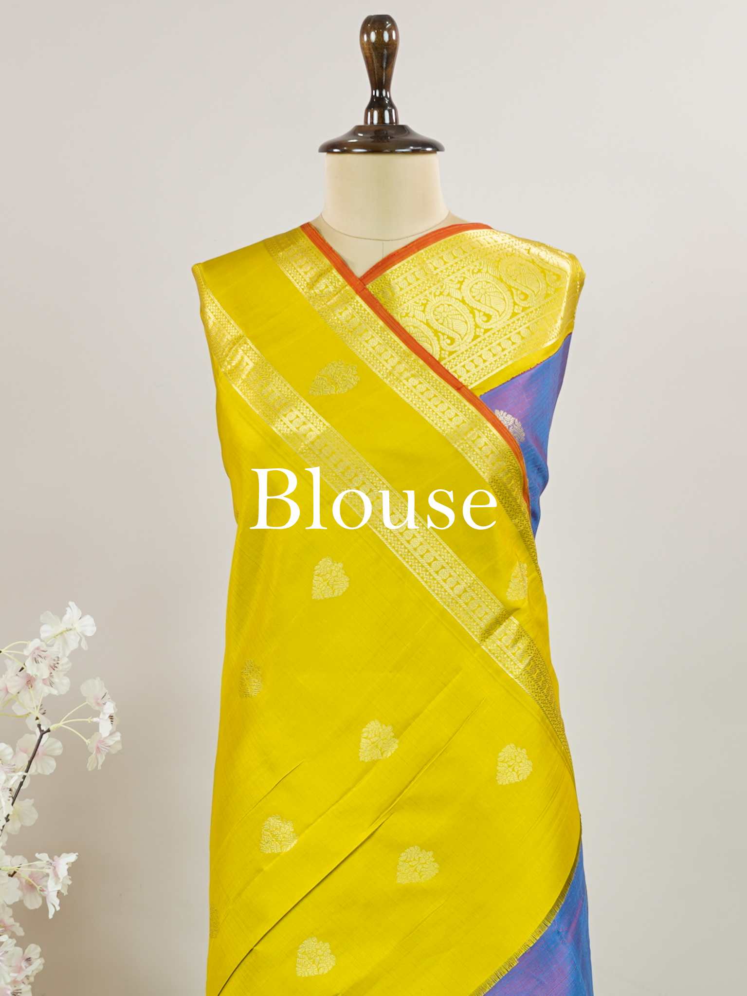 Gadwal Silk Gadwal handlooms are where simplicity meets regal artistry. Their contrast borders and rich pallus embody cultural pride. Vennala - Handloom Gadwal Silk Saree | Pure Silk | Zari Border - Manoranjitham Weaves - Handloom Store
