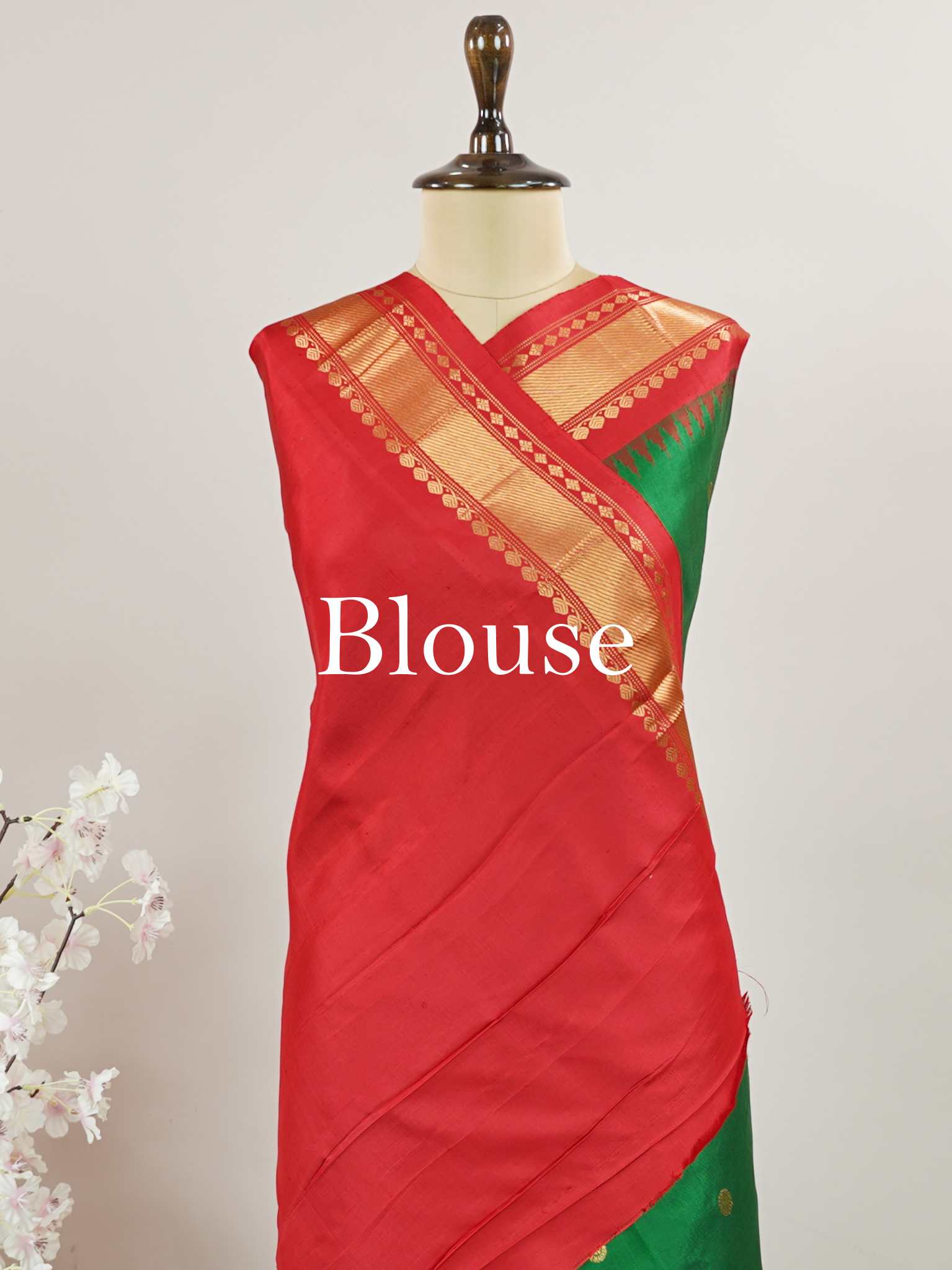 Gadwal Silk Gadwal handlooms are where simplicity meets regal artistry. Their contrast borders and rich pallus embody cultural pride. Shantala - Handloom Gadwal Silk Saree | Pure Silk | Zari Border - Manoranjitham Weaves - Handloom Store