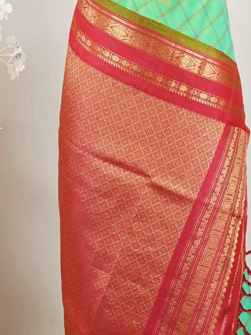 Gadwal Silk Gadwal handlooms are where simplicity meets regal artistry. Their contrast borders and rich pallus embody cultural pride. Lavanya - Gadwal saree - Manoranjitham Weaves - Handloom Store