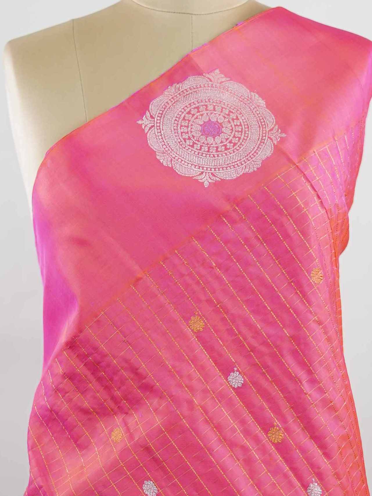 Gadwal Silk 0 Nityaklinna - Handloom Gadwal Silk Saree | Pure Silk | Zari Border - Manoranjitham Weaves - Handloom Store