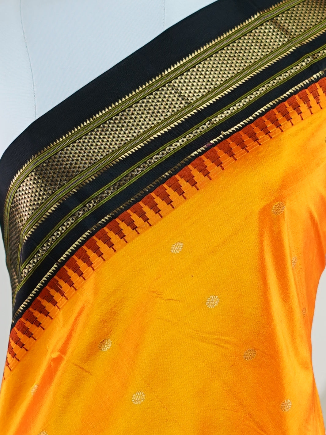 Narayanpet Orange 100% Pure Silk  - Manoranjitham Weaves - Handloom Store