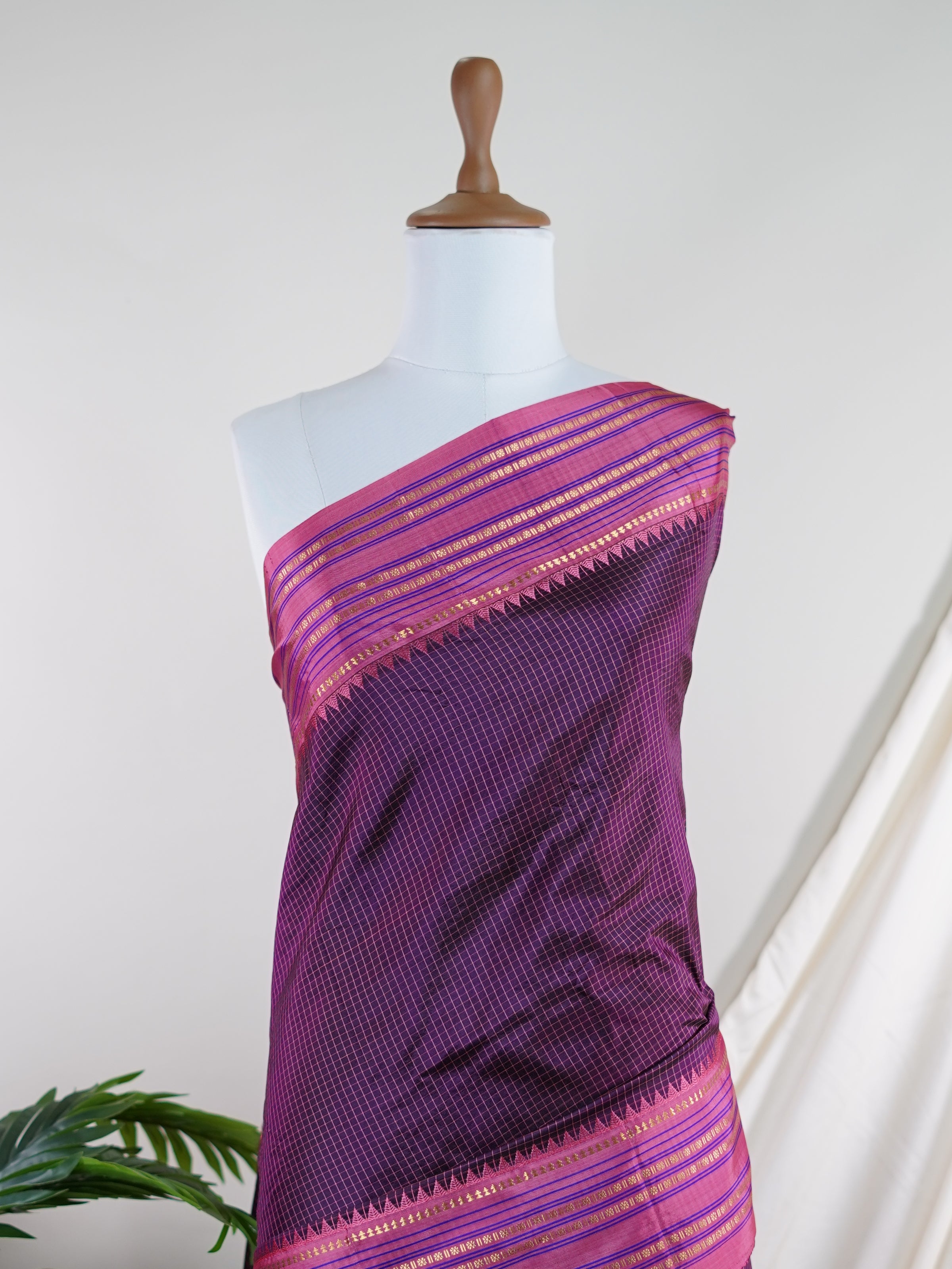 Narayanpet Violet 100% Pure Silk  - Manoranjitham Weaves - Handloom Store