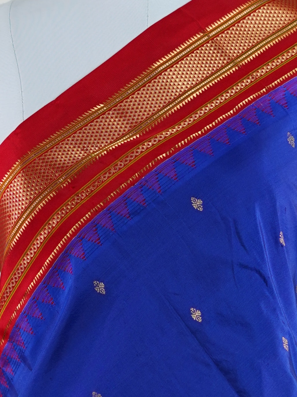 Narayanpet Indigo Blue 100% Pure Silk  - Manoranjitham Weaves - Handloom Store