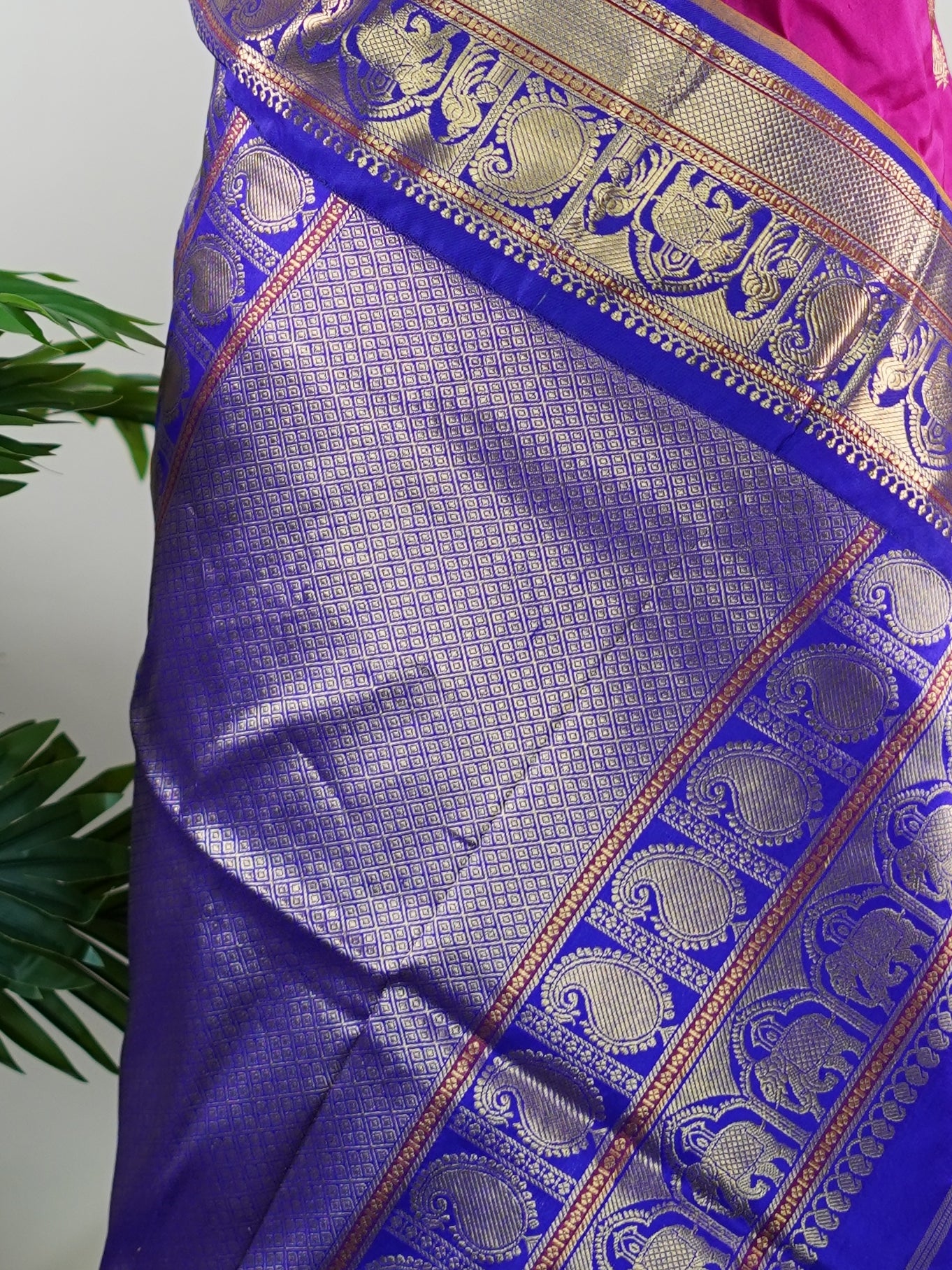 Narayanpet Pink 100% Pure Silk  - Manoranjitham Weaves - Handloom Store