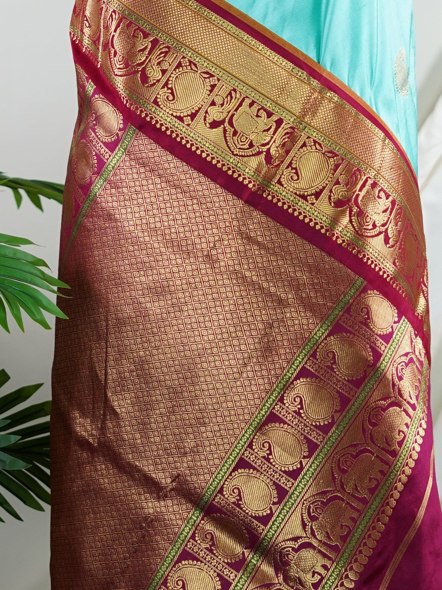 Narayanpet Light Blue 100% Pure Silk  - Manoranjitham Weaves - Handloom Store