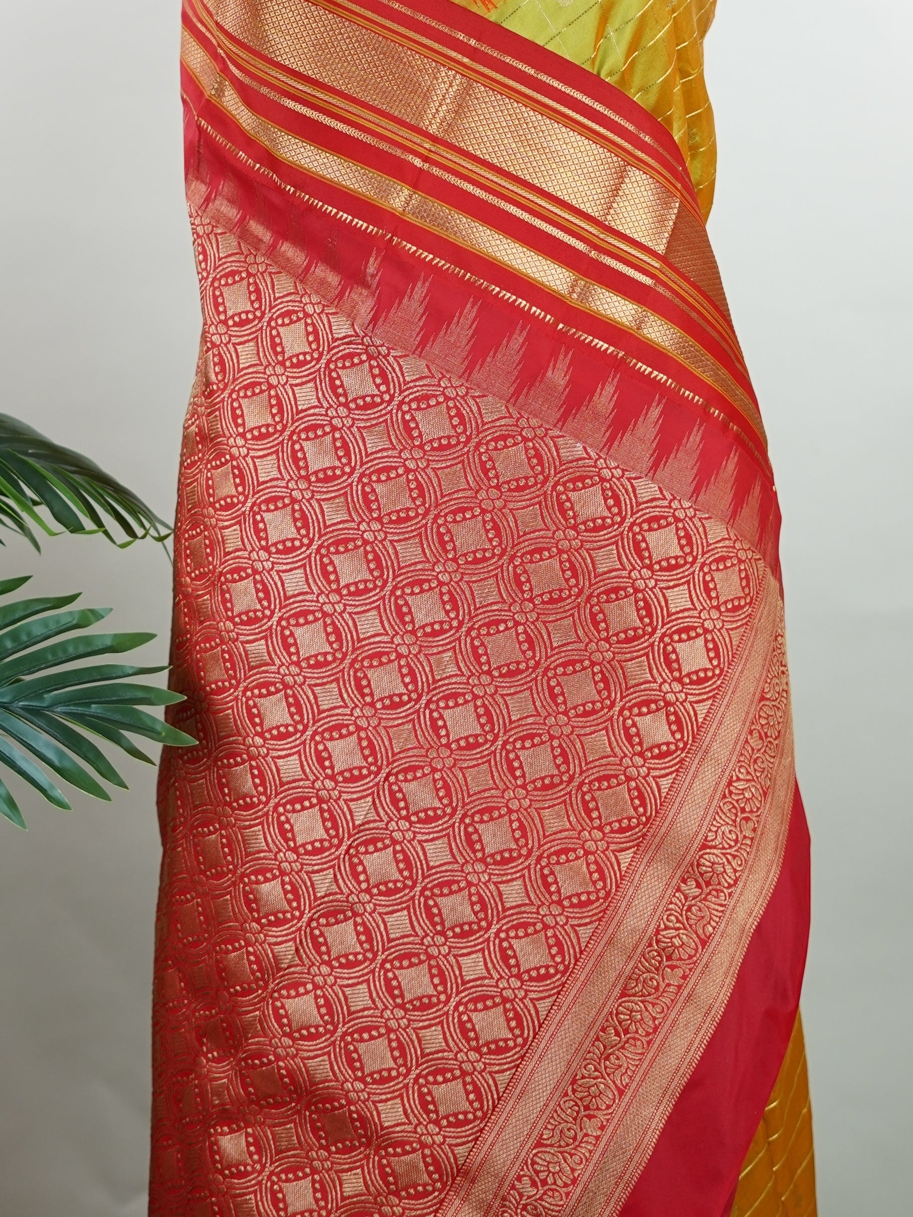 Narayanpet Narayanpet sarees with checks and buttis showcase a perfect blend of tradition and simplicity, featuring intricate motifs woven over classic check patterns.
Their vibrant colors and fine craftsmanship make them elegant choices for any occasion.
 Kamalamanohari - Manoranjitham Weaves - Handloom Store