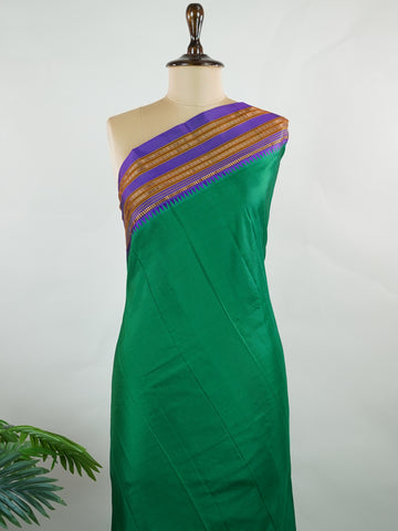 Narayanpet Narayanpet plain sarees are known for their elegant simplicity, featuring rich cotton or silk textures with contrasting borders.
They beautifully blend traditional craftsmanship with everyday comfort, making them perfect for both casual and festive wear. Rajasi - Manoranjitham Weaves - Handloom Store