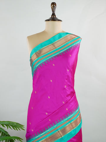 Narayanpet Narayanpet plain sarees are known for their elegant simplicity, featuring rich cotton or silk textures with contrasting borders.
They beautifully blend traditional craftsmanship with everyday comfort, making them perfect for both casual and festive wear. Anila - Manoranjitham Weaves - Handloom Store