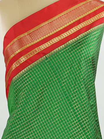 Narayanpet Narayanpet plain sarees are known for their elegant simplicity, featuring rich cotton or silk textures with contrasting borders.
They beautifully blend traditional craftsmanship with everyday comfort, making them perfect for both casual and festive wear. Shivamayi - Manoranjitham Weaves - Handloom Store