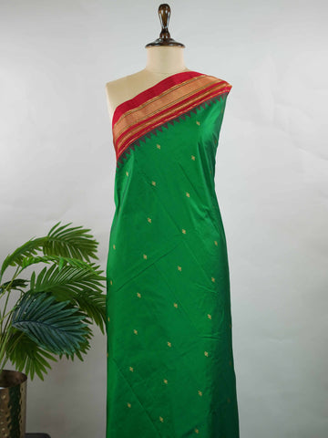 Narayanpet Narayanpet Pattu sarees are known for their lightweight texture and rich borders. Once woven for royalty, these vintage drapes are now making a graceful comeback. A timeless weave that blends tradition with everyday elegance. Subhaga - Narayanpet saree - Manoranjitham Weaves - Handloom Store