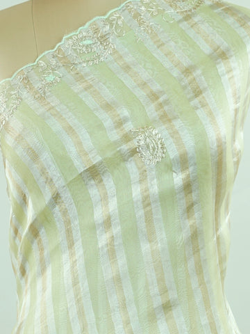 Organza Elegant sea green organza saree featuring intricate Aari Peeta work on the beautifully designed pallu.The lightweight, sheer fabric drapes gracefully, offering a fresh and refined look. Delicate handcrafted embroidery adds richness, texture, and traditional charm.br data-start=269 data-end=272Perfect for festive occasions, weddings, and special celebrations with timeless elegance. Surabhya - Organza Saree | Embroidered - Manoranjitham Weaves - Handloom Store