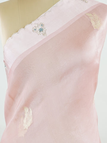 Organza Graceful peach organza saree embellished with intricate embroidery for an elegant appeal.br data-start=89 data-end=92The lightweight, sheer fabric drapes beautifully, creating a soft and feminine look.br data-start=176 data-end=179Delicate embroidered details enhance its charm with a touch of sophistication.br data-start=257 data-end=260An ideal choice for weddings, festive celebrations, and special occasions. Kalindiya - Organza Saree | Embroidered - Manoranjitham Weaves - Handloom Store