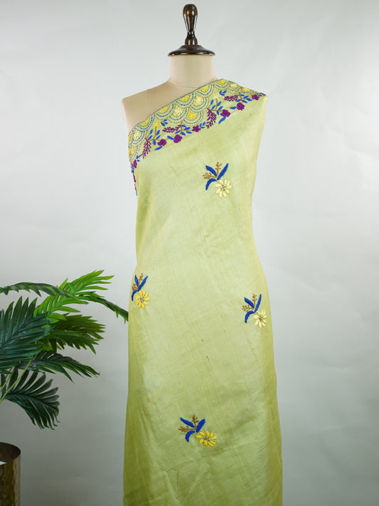 Tussar Exquisite Kashmiri embroidery on the border and pallu transforms this Tussar silk saree into a truly grand ensemble. Intricate floral motifs and fine threadwork add depth and richness, beautifully complementing the natural texture of Tussar.

Elegant, timeless, and regal—perfect for weddings, festive occasions, and special celebrations. Priya - Manoranjitham Weaves - Handloom Store