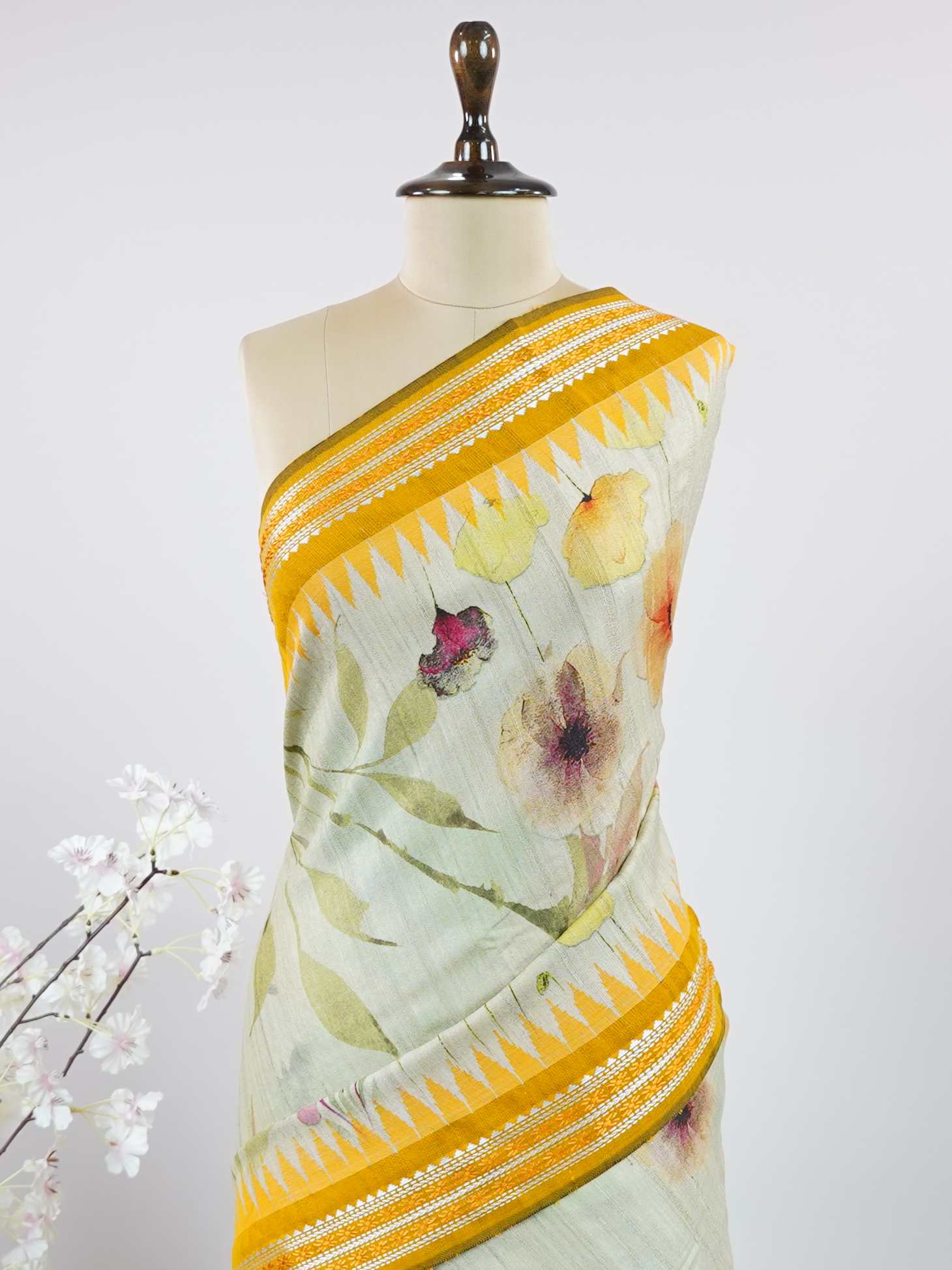 Tussar Elegant Tussar Indumati - Vidharbha Tussar saree - Manoranjitham Weaves - Handloom Store
