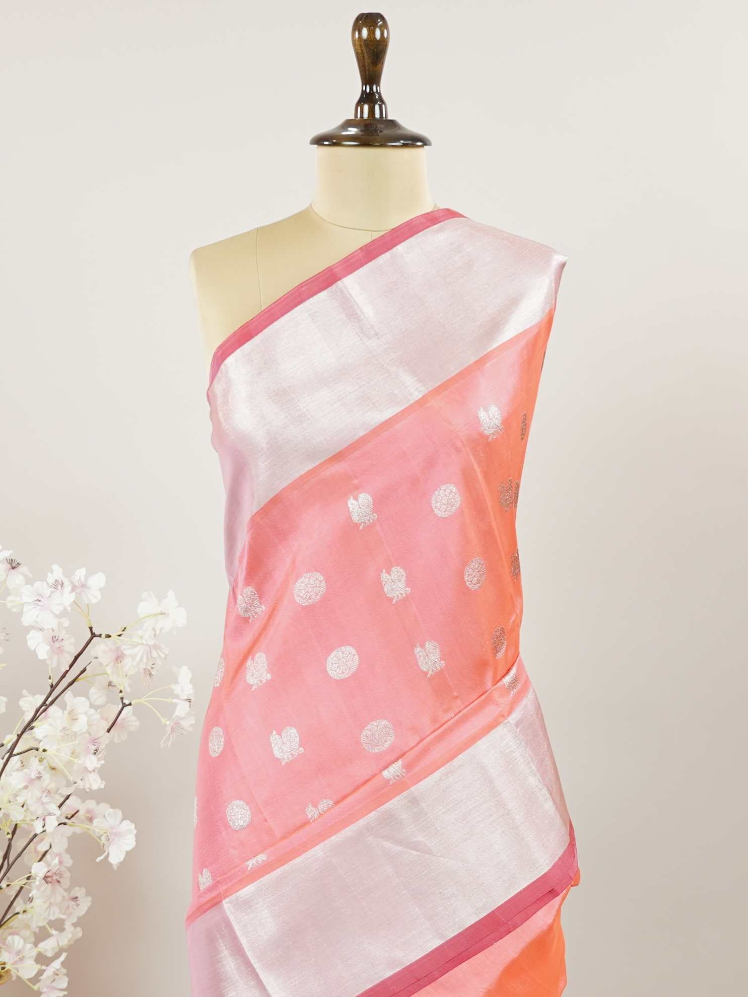 Venkatagiri Silk Woven in the heart of Andhra Pradesh, this Venkatagiri handloom saree is a symbol of regal elegance and heritage. Known for its soft texture and intricate craftsmanship, it drapes gracefully for weddings, pujas, and festive moments. Each thread carries tradition, making it a cherished piece of South Indian artistry. Lightweight yet luxurious — a true sree in every sense. Ojasya - Venkatagiri  saree - Manoranjitham Weaves - Handloom Store