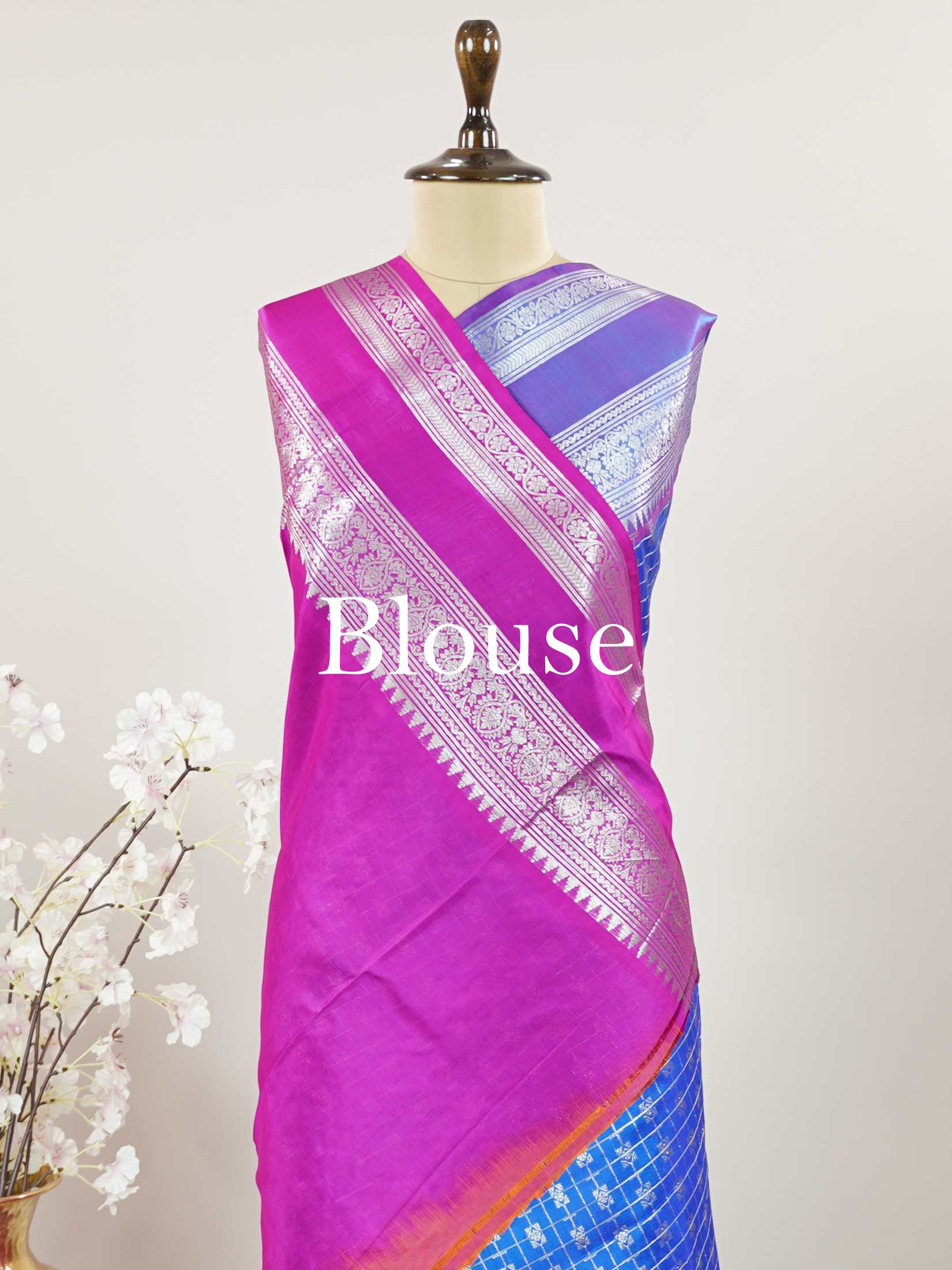 Venkatagiri Silk Woven in the heart of Andhra Pradesh, this Venkatagiri handloom saree is a symbol of regal elegance and heritage. Known for its soft texture and intricate craftsmanship, it drapes gracefully for weddings, pujas, and festive moments. Each thread carries tradition, making it a cherished piece of South Indian artistry. Lightweight yet luxurious — a true sree in every sense. Apsara - Venkatagiri  saree - Manoranjitham Weaves - Handloom Store