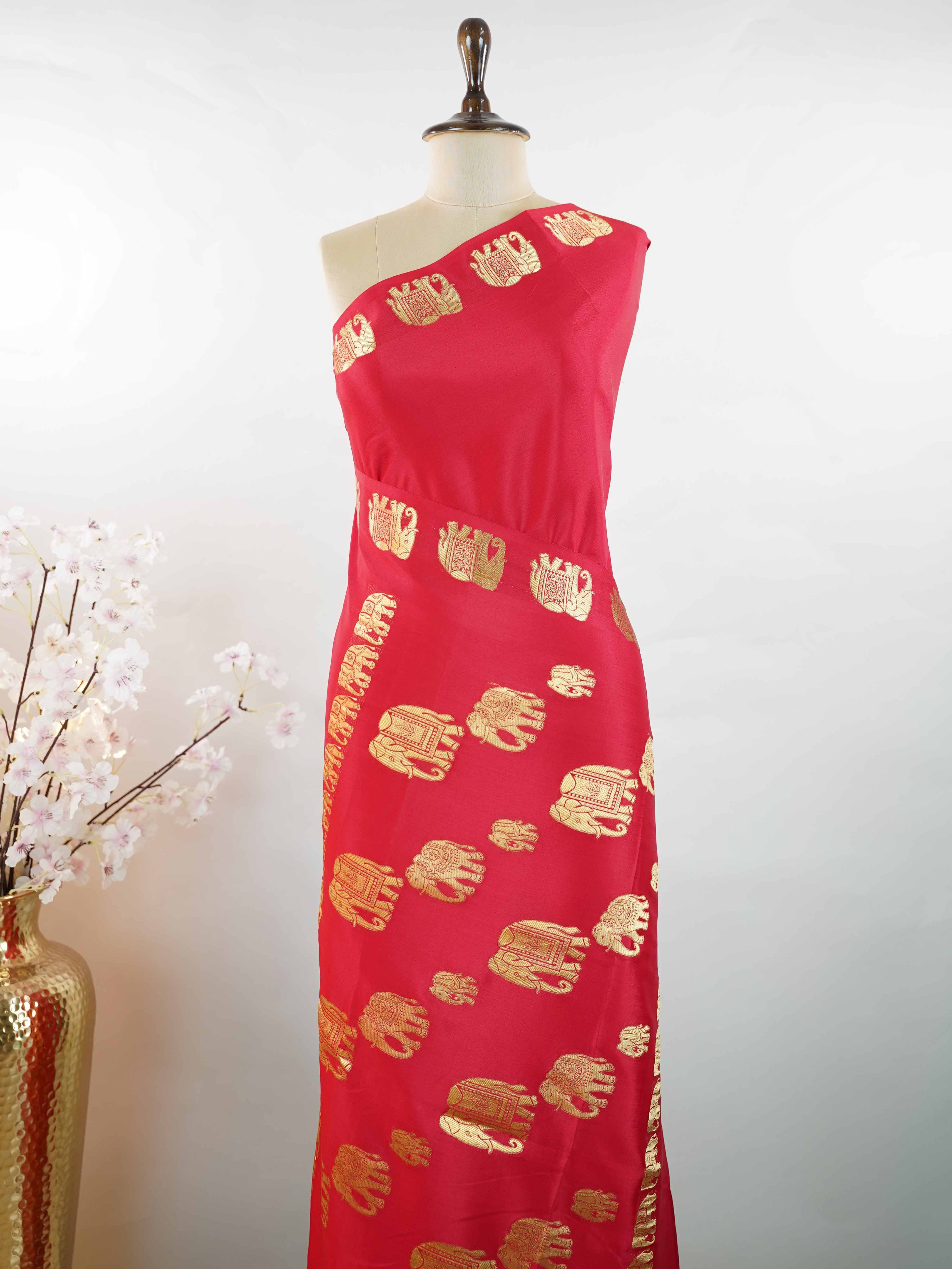 Mysore silk Classic silk saree crafted using authentic handloom weaving. Its elegant drape reflects the richness of Mysore silk. Soft texture paired with subtle sophistication. Perfect for festive and traditional wear. A graceful expression of timeless craftsmanship. Tripurambika - Pure Mysore Silk Saree - Manoranjitham Weaves - Handloom Store