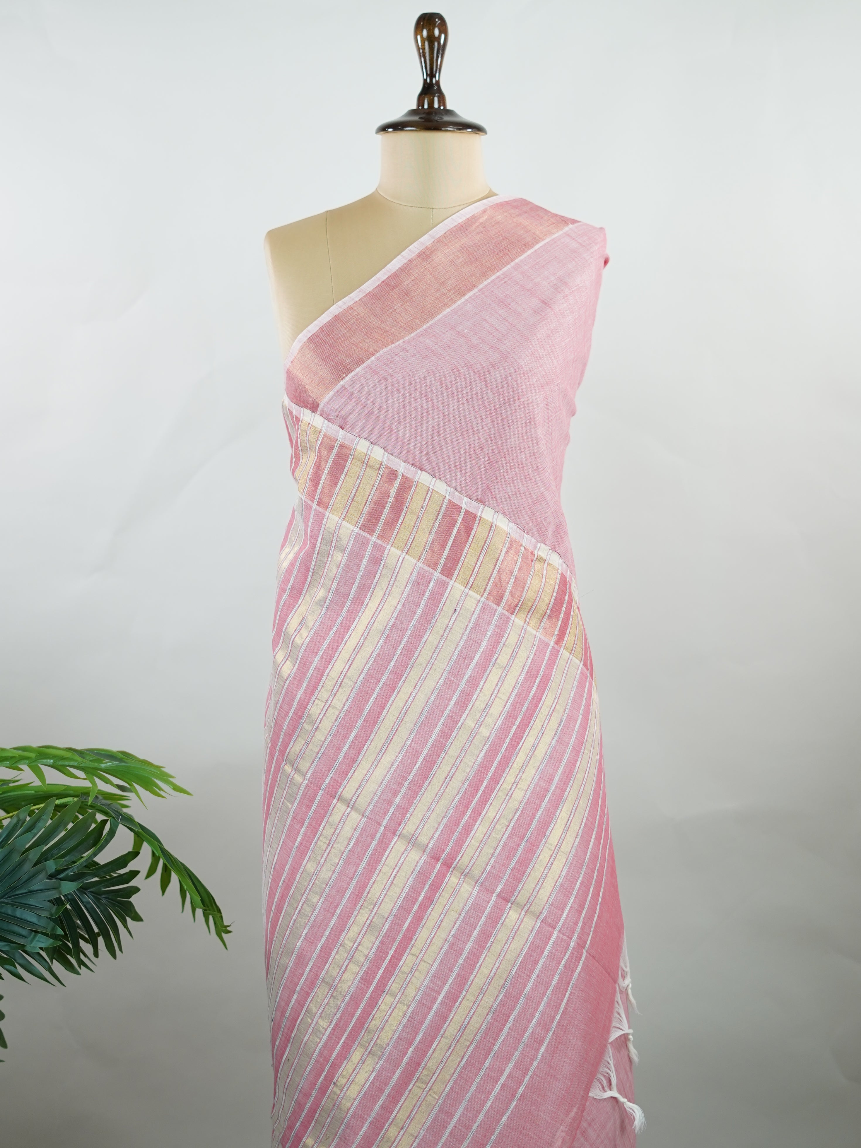 Bengal Cottons Pink South Cotton with Running Zari Border &amp; Pink Blouse Muthulakshmi - Pink Handloom Cotton Saree - Manoranjitham Weaves - Handloom Store