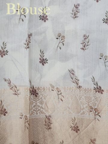 Organza Delicate and ethereal, the Organza saree is known for its sheer texture and graceful drape. Light as air yet striking in appearance, it’s perfect for festive occasions, evening gatherings, and modern bridal looks. Whether adorned with embroidery, zari, or kept minimal, an organza saree whispers elegance with every fold. Soundarya - Organza Saree - Manoranjitham Weaves - Handloom Store