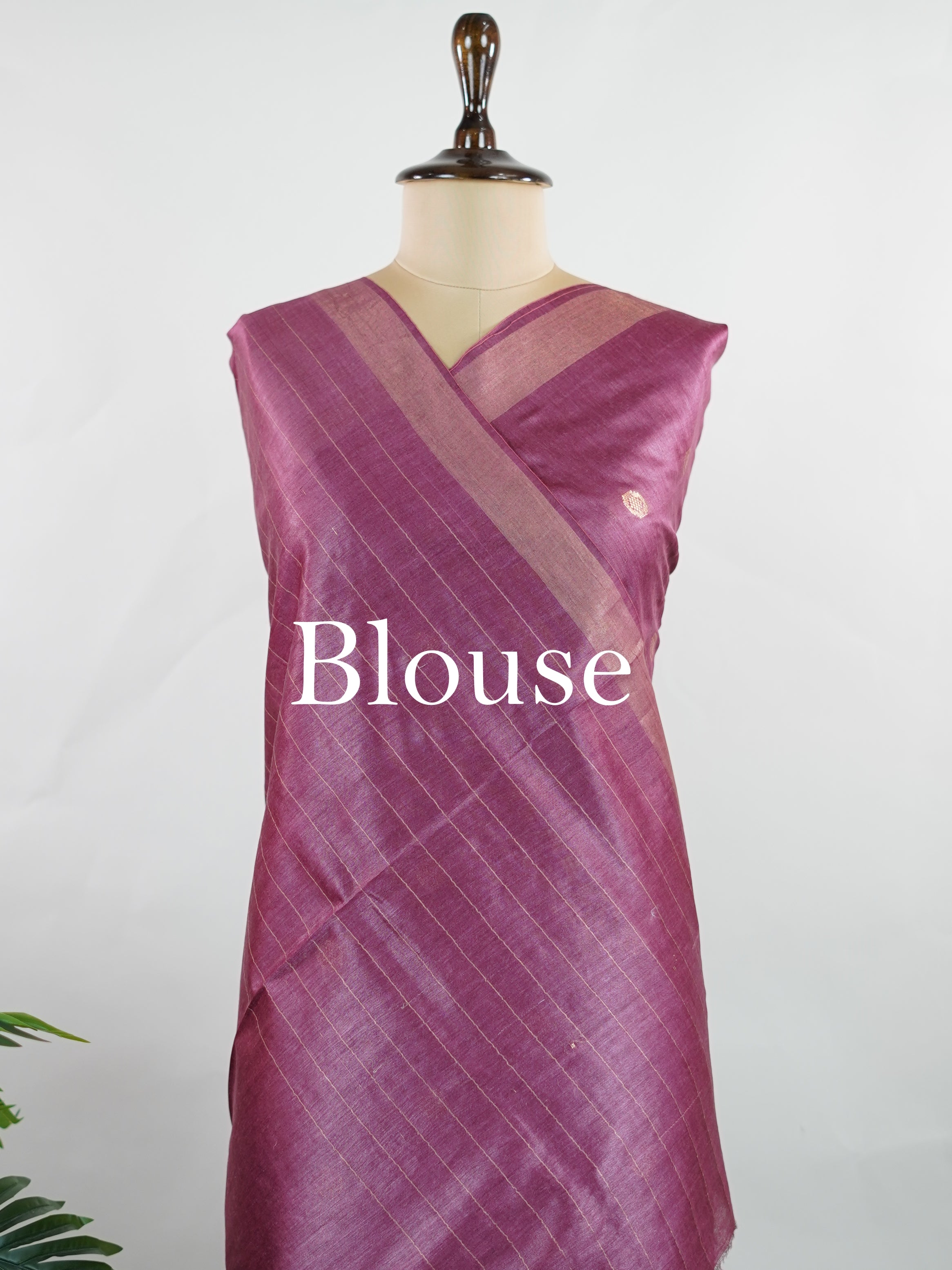 Tussars A masterpiece from Jharkhand, this Semi Silk saree in Wine is a tribute to India's rich handloom legacy. The nan weaving and Handwork motifs make it a perfect choice for brides and celebrations. Every thread speaks of elegance, tradition, and the skilled hands that bring this saree to life. Bhupalia - Manoranjitham Weaves - Handloom Store