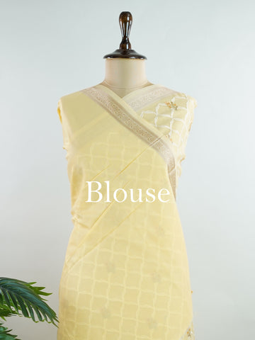 Kota Handwoven to perfection, this 100% Pure Silk  saree in Peach with nan detailing is a tribute to India’s rich weaving traditions. Ideal for weddings and grand occasions. Shankarabharanam - Peach Handloom Pure Silk Saree | Handwoven | Buttas - Manoranjitham Weaves - Handloom Store