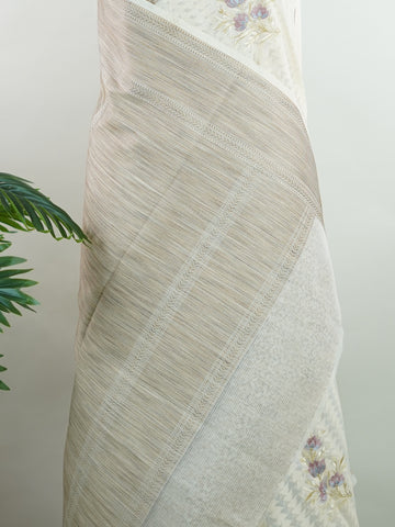 Kota A masterpiece in 100% Pure Silk , this Lavender saree adorned with Buttis patterns exudes regal charm. Perfect for the modern bride who cherishes tradition. Anandabhairavi - Lavender Handloom Pure Silk Saree | Woven Buttas - Manoranjitham Weaves - Handloom Store