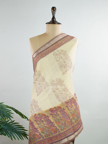 Kota A masterpiece inA breezy Cotton Kota Doria saree adorned with delicate handblock prints and glistening mirror work—light as air, rich in tradition.br
Its translucent texture and airy drape make it perfect for summer gatherings and everyday grace.br
Every motif is stamped by hand, reflecting the charm of slow craft and timeless elegance.br
#HandloomCotton #KotaDoria #BlockPrintSaree #MirrorWork #Manoranjitham Chandrakauns - Handloom Pure Silk Saree | Handwoven | Buttas - Manoranjitham Weaves - Handloom 
