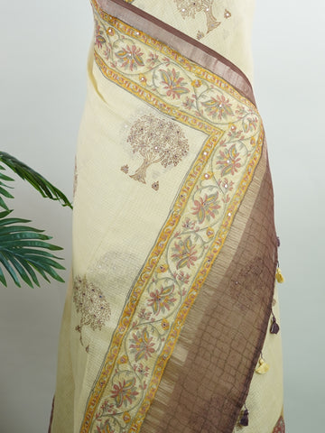 Kota A breezy Cotton Kota Doria saree adorned with delicate handblock prints and glistening mirror work—light as air, rich in tradition.br
Its translucent texture and airy drape make it perfect for summer gatherings and everyday grace.br
Every motif is stamped by hand, reflecting the charm of slow craft and timeless elegance.br
#HandloomCotton #KotaDoria #BlockPrintSaree #MirrorWork #Manoranjitham Desh - Handloom Pure Silk Saree | Handwoven | Buttas - Manoranjitham Weaves - Handloom Store