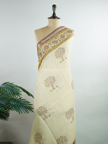 Kota A breezy Cotton Kota Doria saree adorned with delicate handblock prints and glistening mirror work—light as air, rich in tradition.br
Its translucent texture and airy drape make it perfect for summer gatherings and everyday grace.br
Every motif is stamped by hand, reflecting the charm of slow craft and timeless elegance.br
#HandloomCotton #KotaDoria #BlockPrintSaree #MirrorWork #Manoranjitham Desh - Handloom Pure Silk Saree | Handwoven | Buttas - Manoranjitham Weaves - Handloom Store