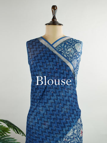 Kota A breezy Cotton Kota Doria saree adorned with delicate handblock prints and glistening mirror work—light as air, rich in tradition.br
Its translucent texture and airy drape make it perfect for summer gatherings and everyday grace.br
Every motif is stamped by hand, reflecting the charm of slow craft and timeless elegance.br
#HandloomCotton #KotaDoria #BlockPrintSaree #MirrorWork #Manoranjitham Jayamanohari - Handloom Pure Silk Saree | Handwoven | Buttas - Manoranjitham Weaves - Handloom Store