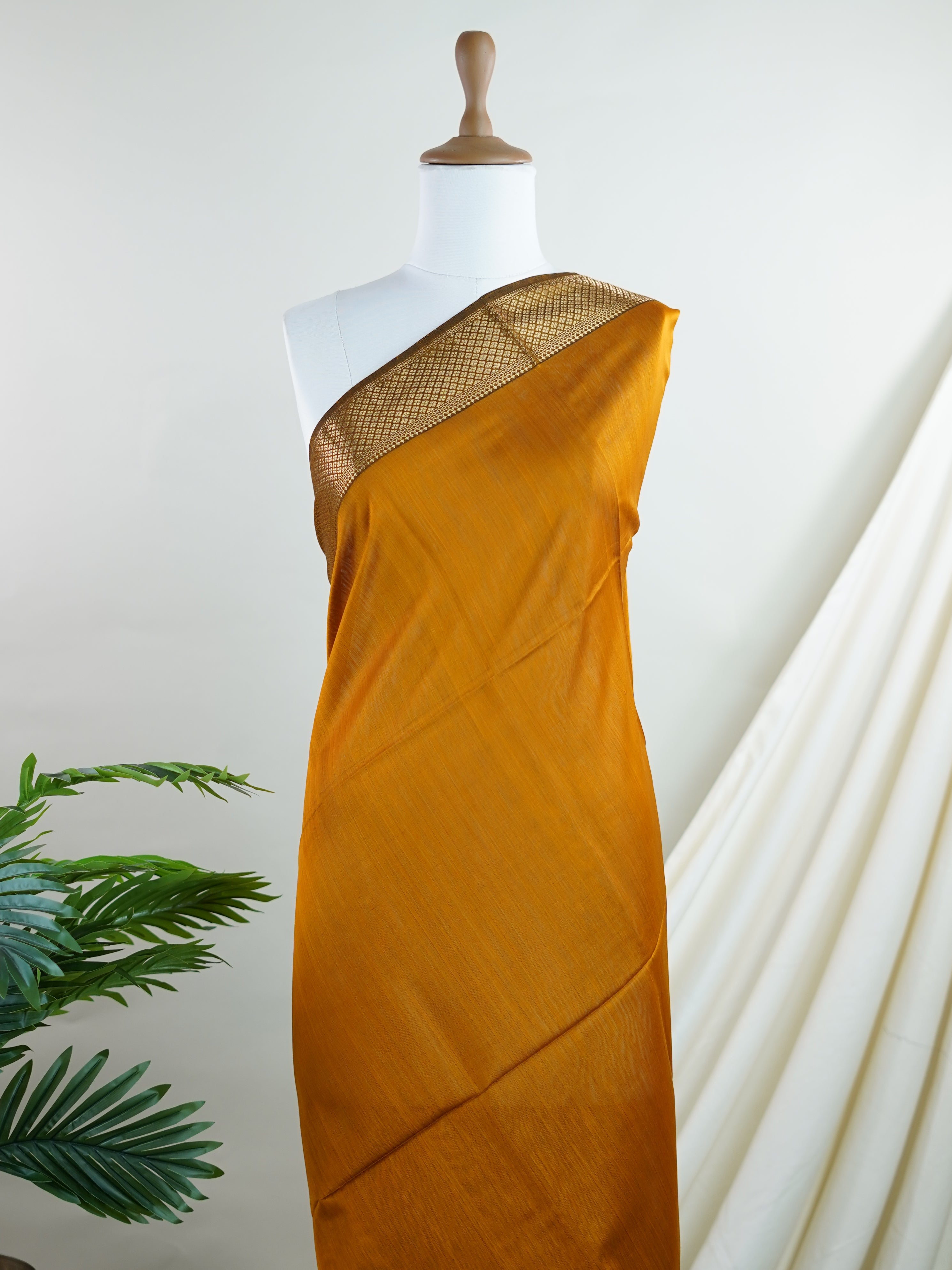 Maheshwari Golden Brown Semi Silk - Manoranjitham Weaves - Handloom Store