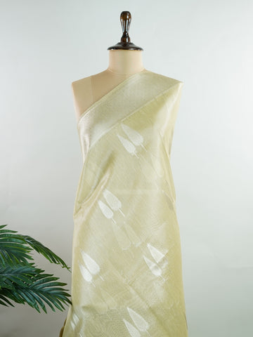 tissue Drenched in gold, this Semi Tissue saree shimmers with floral weave detailing and fine zari. Its lightweight texture and luminous finish make it a festive favourite. Crafted in Varanasi, it carries elegance in every thread. Ideal for weddings, receptions, and moments that deserve radiance. #SemiTissue #GoldenGlow #FloralWeave #FineZari #ManoranjithamSarees Pranathi - Semi Silk Saree - Manoranjitham Weaves - Handloom Store
