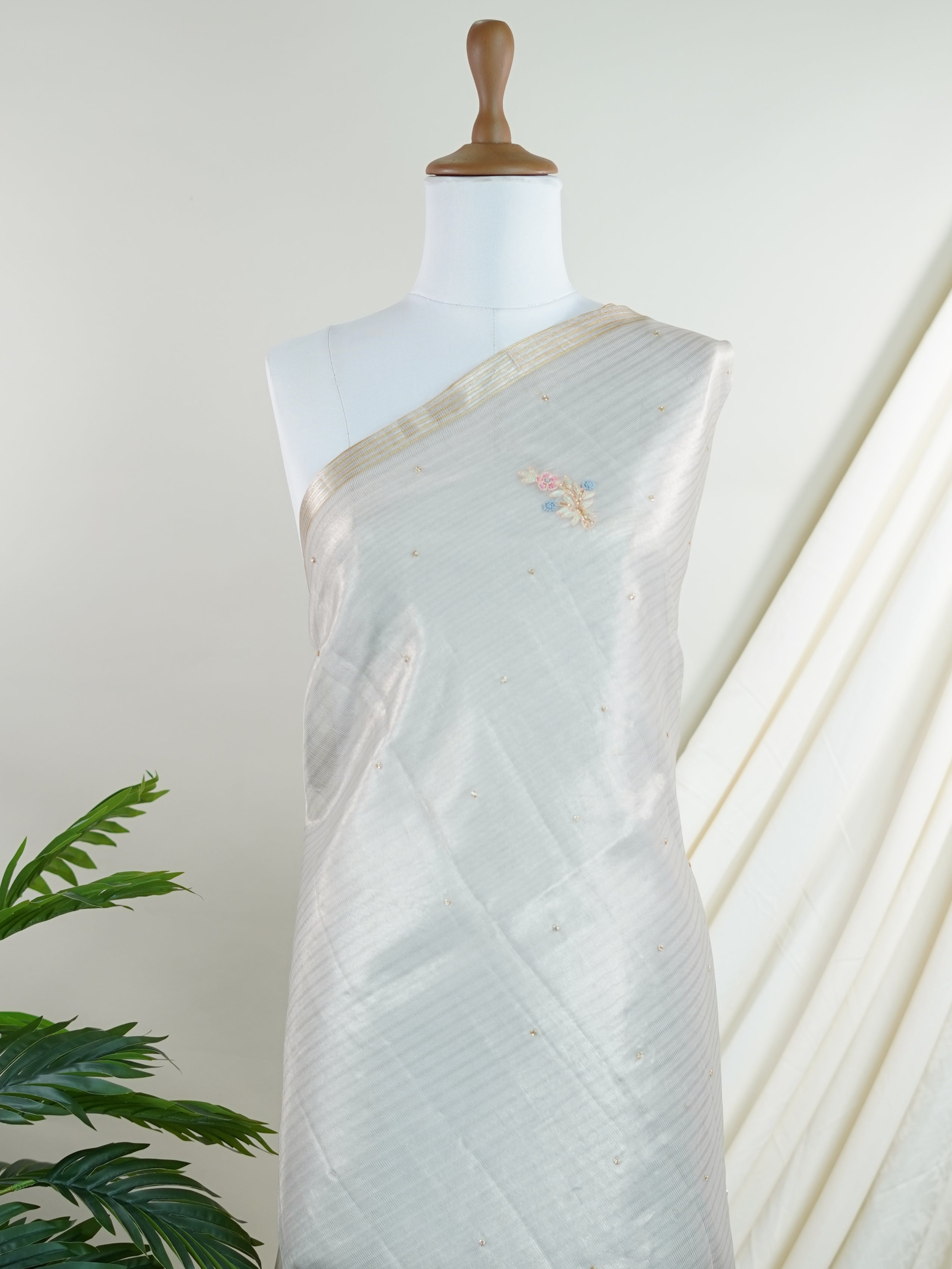 tissue Silver 100% Pure Tissue - Manoranjitham Weaves - Handloom Store