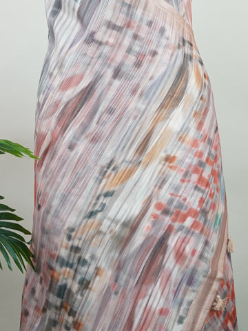 Kora This Kora saree from Varanasi features a contemporary digital print on a sheer, lightweight base. The airy texture of Kora silk meets modern artistry, creating a drape that's elegant, easy to wear, and full of visual charm—perfect for casual gatherings or stylish day events.br
#KoraSilk #DigitalPrintSaree #VaranasiWeaves #SheerElegance #ModernTradition #Manoranjitham #ManoranjithamStyle Anuradha - Handloom Pure Silk Saree | Digital Print - Manoranjitham Weaves - Handloom Store
