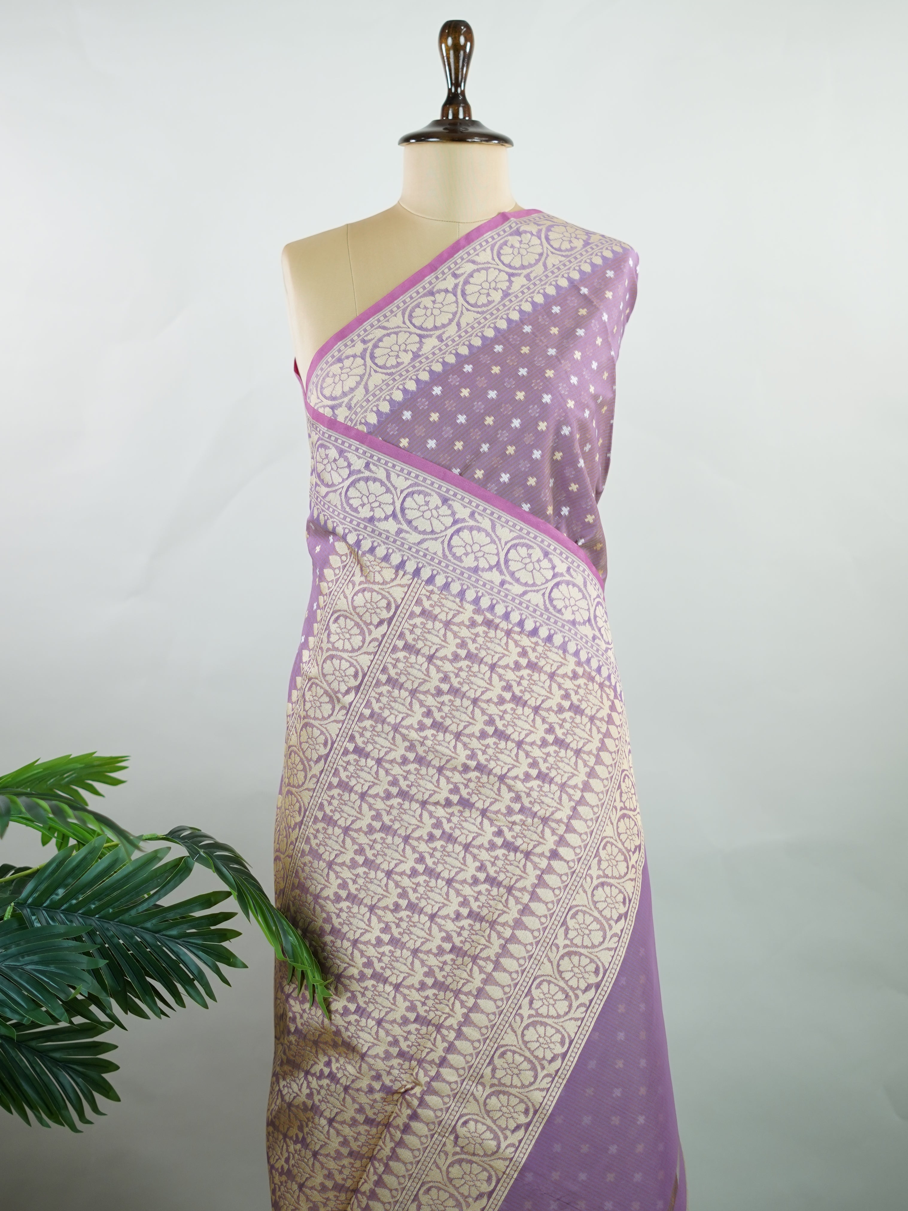 Cotton A comfortable and elegant Cotton saree crafted with a smooth texture and graceful drape. Its versatile styling makes it suitable for daily wear and light festivities, blending traditional weaving with modern sensibility. Virinchi - Handloom Cotton Saree | Zari Border | Traditional - Manoranjitham Weaves - Handloom Store