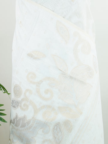 Cotton This Linen Cotton saree in cream glows softly with golden floral zari weaves.br
Borderless and fluid, it brings a refined simplicity to festive dressing.br
Woven in Varanasi, the fine zari adds just the right touch of shimmer.br
A graceful blend of comfort, elegance, and tradition.br
#LinenCottonSaree #ZariWeaves #BorderlessBeauty #VaranasiHandloom #ManoranjithamSarees Manjula - Cream Handloom Cotton Saree - Manoranjitham Weaves - Handloom Store