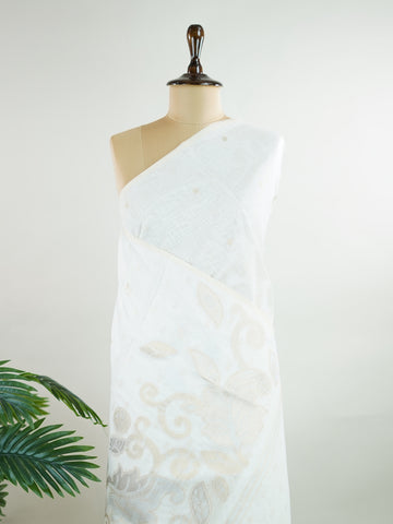 Cotton This Linen Cotton saree in cream glows softly with golden floral zari weaves.br
Borderless and fluid, it brings a refined simplicity to festive dressing.br
Woven in Varanasi, the fine zari adds just the right touch of shimmer.br
A graceful blend of comfort, elegance, and tradition.br
#LinenCottonSaree #ZariWeaves #BorderlessBeauty #VaranasiHandloom #ManoranjithamSarees Manjula - Cream Handloom Cotton Saree - Manoranjitham Weaves - Handloom Store