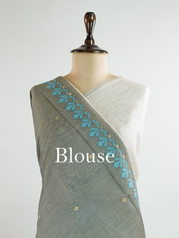 Cotton In soothing grey, this 100% Pure Cotton saree brings quiet beauty to everyday wear.br
Floral motifs bloom gently across the body, adding a soft, natural charm.br
Woven in Varanasi, it offers breathability and comfort all day long.br
A timeless choice for effortless grace.br
#PureCottonSaree #GreyElegance #FloralMotifs #VaranasiWeaves #ManoranjithamSarees Anjali - Handloom Cotton Saree | Zari Border | Traditional - Manoranjitham Weaves - Handloom Store