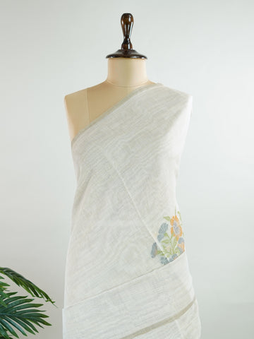 Cotton In soothing grey, this 100% Pure Cotton saree brings quiet beauty to everyday wear.br
Floral motifs bloom gently across the body, adding a soft, natural charm.br
Woven in Varanasi, it offers breathability and comfort all day long.br
A timeless choice for effortless grace.br
#PureCottonSaree #GreyElegance #FloralMotifs #VaranasiWeaves #ManoranjithamSarees Keertana - Handloom Cotton Saree | Zari Border | Traditional - Manoranjitham Weaves - Handloom Store