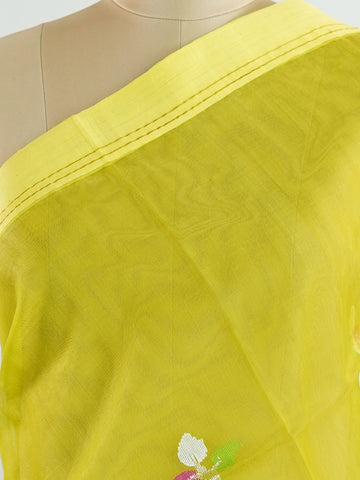 Cotton Woven with care in the looms of West Bengal, this 100% pure cotton saree blends everyday comfort with understated elegance. Fine zari floral designs shimmer softly against the breathable fabric, while the small border adds a touch of refinement. Lightweight and timeless, it’s perfect for summer gatherings and quiet celebrations Todi - Handloom Cotton Saree - Manoranjitham Weaves - Handloom Store