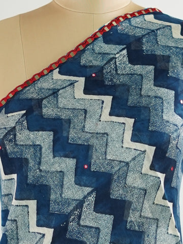 Cotton A breezy Cotton Kota Doria saree adorned with delicate handblock prints and glistening mirror work—light as air, rich in tradition.br
Its translucent texture and airy drape make it perfect for summer gatherings and everyday grace.br
Every motif is stamped by hand, reflecting the charm of slow craft and timeless elegance.br
#HandloomCotton #KotaDoria #BlockPrintSaree #MirrorWork #Manoranjitham Kaanada - Handloom Cotton Saree | Zari Border | Traditional - Manoranjitham Weaves - Handloom Store