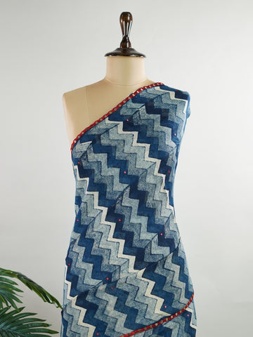 Cotton A breezy Cotton Kota Doria saree adorned with delicate handblock prints and glistening mirror work—light as air, rich in tradition.br
Its translucent texture and airy drape make it perfect for summer gatherings and everyday grace.br
Every motif is stamped by hand, reflecting the charm of slow craft and timeless elegance.br
#HandloomCotton #KotaDoria #BlockPrintSaree #MirrorWork #Manoranjitham Kaanada - Handloom Cotton Saree | Zari Border | Traditional - Manoranjitham Weaves - Handloom Store